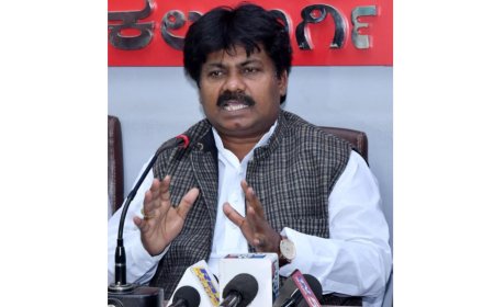 ಜನರಿಗೆ ಆರ್ಥಿಕ ಹೊರೆ ಹೇರುವ ನಿರಾಶಾದಾಯಕ ಬಜೆಟ್ : ಡಾ ಅಂಬಾರಾಯ ಅಷ್ಠಗಿ