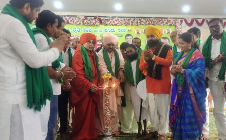 ರೈತರ ನೋವಿಗೆ ಸ್ಪಂದಿಸದ ಸರಕಾರ - ಪಂಚಮಸಾಲಿ ಶ್ರೀಗಳು