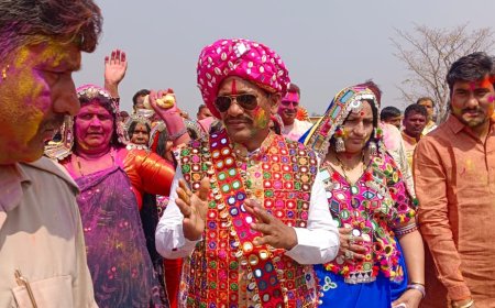 ಬೋಂತಿ ತಾಂಡಾದಲ್ಲಿ ಹೋಳಿ ಹಬ್ಬದ ಸಂಭ್ರಮ ಕುಣಿದು ಕುಪ್ಪಳಿಸಿದ ಶಾಸಕ ಪ್ರಭು ಚವ್ಹಾಣ