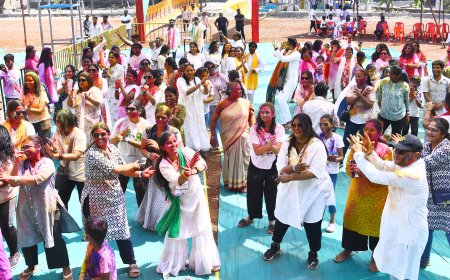 ಶಟ್ಟಿ ಇಂಜಿನಿಯರಿಂಗ್ ಕಾಲೇಜಿನಲ್ಲಿ ಯುವಕ ಯುವತಿಯರು ಹೋಳಿ ಹಬ್ಬದ ಸಂಭ್ರಮವು