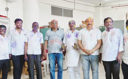 ಜಿಮ್ಸ್ ಕಛೇರಿಯಲ್ಲಿ ಹೋಳಿ ಸಂಭ್ರಮ