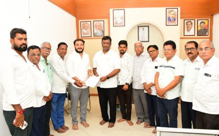 ಜಯನಗರ ಬಡಾವಣೆಯಲ್ಲಿ ಅಭಿವೃದ್ಧಿ ಯೋಜನೆಗಳನ್ನು ಕೈಗೊಳ್ಳವಂತೆ ಒತ್ತಾಯಿಸಿ ಶಾಸಕರಿಗೆ ಮನವಿ ಪತ್ರ