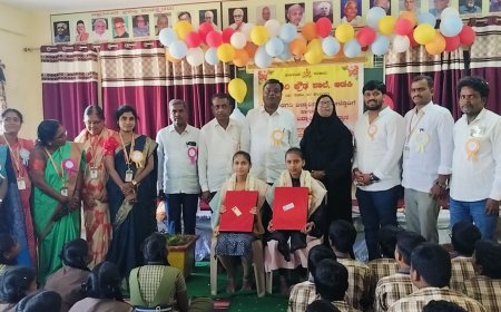 ಆಡಕಿ ಸರ್ಕಾರಿ ಪ್ರೌಢಶಾಲೆಯಲ್ಲಿ ಹತ್ತನೇ ತರಗತಿ ವಿದ್ಯಾರ್ಥಿಗಳ ಬೀಳ್ಕೊಡುಗೆ ಮತ್ತು ಸಾಧಕರ ಸನ್ಮಾನ