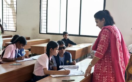 SSLC ಪರೀಕ್ಷಾ ಕೇಂದ್ರಗಳಿಗೆ ಜಿಲ್ಲಾಧಿಕಾರಿಯ ಪರಿಶೀಲನೆ