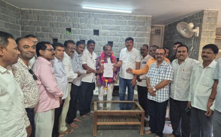 ಶಶೀಲ್ ಜಿ ನಮೋಶಿ ಅವರಿಗೆ ಕಲಬುರ್ಗಿ ಬಡ್ತಿ ಸರ್ಕಾರಿ ಪ್ರೌಢಶಾಲಾ ಶಿಕ್ಷಕರ ಸಂಘದಿಂದ ಸನ್ಮಾನ