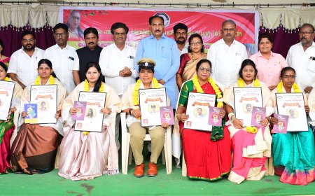 ಅಂತರಾಷ್ಟ್ರೀಯ ಮಹಿಳಾ ದಿನಾಚರಣೆ ನಿಮಿತ್ತ ಹತ್ತು ಜನ ಮಹಿಳೆಯರಿಗೆ ಮಹಿಳಾ ಕಣ್ಮಣಿ ಪ್ರಶಸ್ತಿ ಪ್ರದಾನ