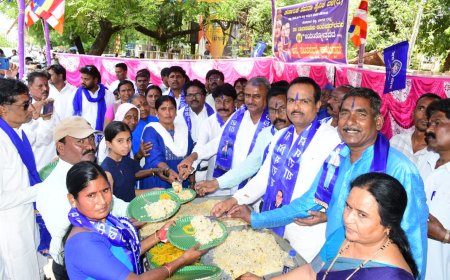 ಡಾ ಬಿ ಆರ್ ಅಂಬೇಡ್ಕರ್ ಜಯಂತಿ ಪ್ರಯುಕ್ತ ಕರ್ನಾಟಕ ಸಮತಾ ಸೈನಿಕ ದಳದ ವತಿಯಿಂದ ಅನ್ನಸಂತರ್ಪಣೆ