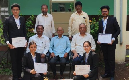 ಮಧ್ಯಸ್ಥಗಾರಿಕೆ ಹಾಗೂ ಸಂಧಾನಗಾರಿಕೆ ಸ್ಫರ್ಧೆಯಲ್ಲಿ ಸಿದ್ದಾರ್ಥ ಕಾನೂನು ಮಹಾವಿದ್ಯಾಲಯದ ವಿದ್ಯಾರ್ಥಿಗಳು 3ನೇ ಸ್ಥಾನ ಮತ್ತು ಶ್ರೇಣಿಯಲ್ಲಿ ಮೊದಲನೇ ಸ್ಥಾನ