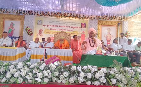 ಸೇಡಂನ ಶಿವಶಂಕರೇಶ್ವರ ಮಠದ ಸಾಂಸ್ಕೃತಿಕ ಭವನಕ್ಕೆ 10 ಲಕ್ಷ ನೀಡುವುದಾಗಿ ಸಚಿವ ಡಾ.ಶರಣಪ್ರಕಾಶ ಪಾಟೀಲ ಘೋಷಣೆ
