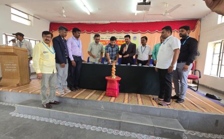 ಸಾಧನೆಗೆ ಭಾಷೆ ಬಡತನ ಅಡ್ಡಿಯಲ್ಲ: ಡಾ .ವಿಕ್ರಮ ವಿಸಾಜಿ