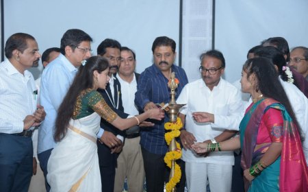 ದಾದಿಯರು ಆಸ್ಪತ್ರೆಗಳ ಬೆನ್ನೆಲುಬು ಶಶೀಲ್ ಜಿ ನಮೋಶಿ