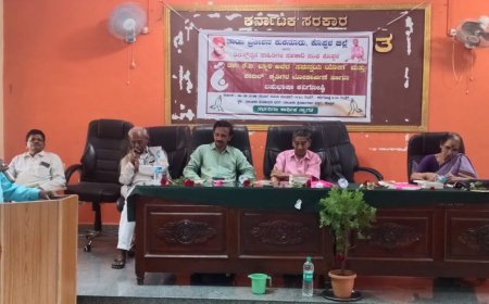 ತ್ರಿಭಾಷಾ ಕವಿ:ಕೆ.ಬಿ. ಬ್ಯಾಳಿಯವರ ಮಾನವೀಯ ಕಾವ್ಯ ರಚನೆ    ಸಾಹಿತಿ ಡಾ.ಪಾಟೀಲ ಬಣ್ಣನೆ