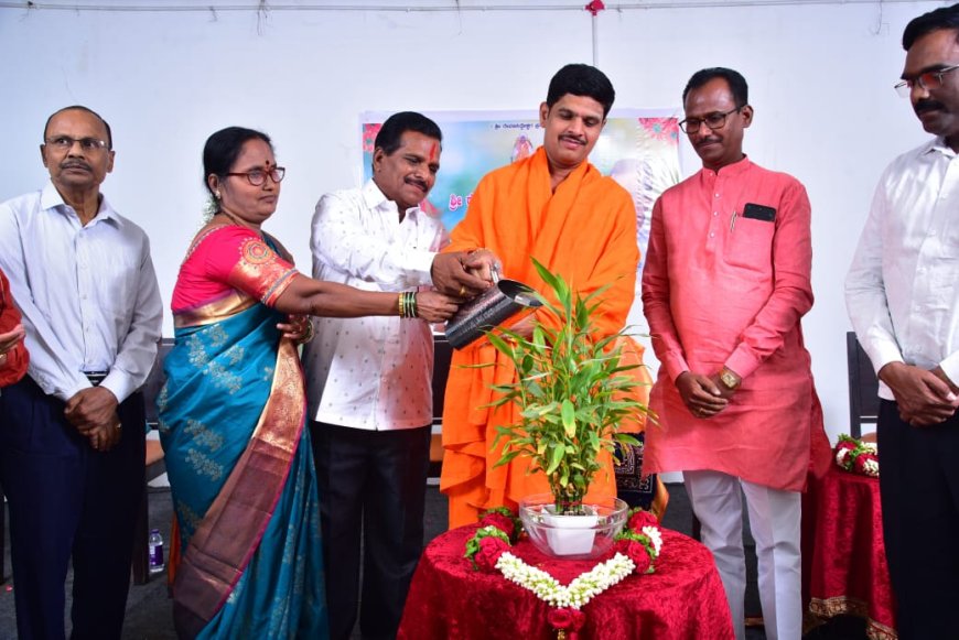 ಶಿಕ್ಷಕ ರೇವಣಸಿದ್ದಯ್ಯ ಮಠಪತಿ ಸೇವೆ ಅನುಕರಣೀಯ: ಶಿವಕುಮಾರ ಶಿವಾಚಾರ್ಯರು