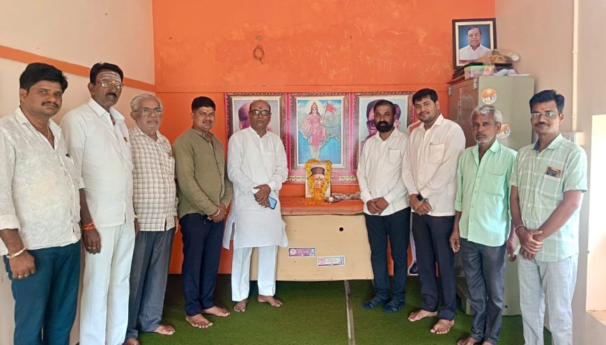 ವಾಡಿ ಬಿಜೆಪಿ ಕಛೇರಿಯಲ್ಲಿ ವೀರ ಸಾವರ್ಕರ ಸ್ಮರಣೆ