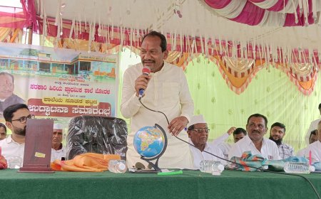 ಮಕ್ಕಳನ್ನು ಸರ್ಕಾರಿ ಶಾಲೆಯಲ್ಲಿ ಓದಿಸಿ: ಶಾಸಕ ಪ್ರಭು ಚವ್ಹಾಣ