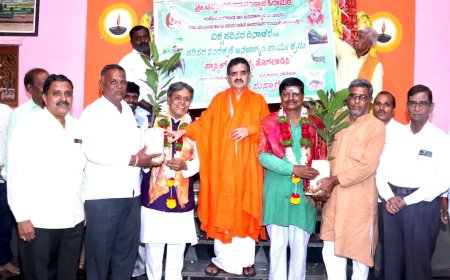 ಮಾನವನ ವಿಕಾಸಕ್ಕೆ ಮೂಲ ಕಾರಣ ಪರಿಸರ - ಹಾರಕೂಡ ಶ್ರೀ