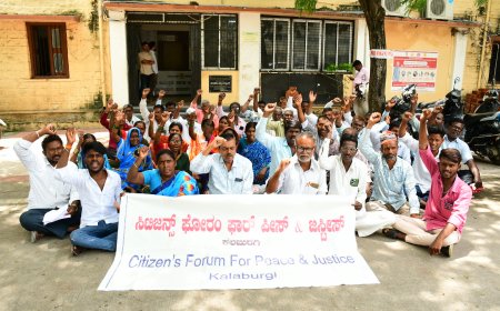 ಜಮೀನು ಕಬ್ಬಾ: ವಾರುಸುದಾರರಿಗೆ ವಹಿಸಿಕೊಡಲು ಆಗ್ರಹಿಸಿ ಧರಣಿ