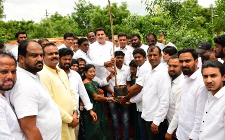 ರಾಹುಲ ಗಾಂಧೀಯವರ ಹುಟ್ಟುಹಬ್ಬದಂಗವಾಗಿ1000 ಸಸಿಗಳು ನೆಡುವ ಕಾರ್ಯಕ್ರಮ