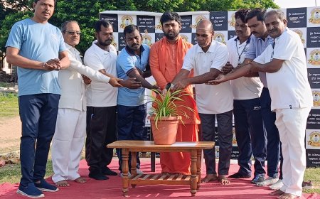 ಯೋಗದ ಮೂಲಕ ದೇಹದ ಜೊತೆಗೆ ಮನಸ್ಸನ್ನು ಮಣಿಸೋಣ : ಸಿದ್ದಲಿಂಗ ಶ್ರೀ