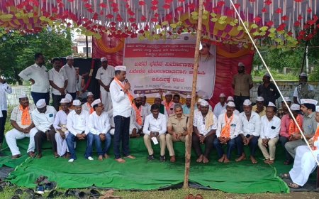 ಚಿಂಚೋಳಿ ಬಸವಪರ ಸಂಘಟನೆಗಳು ಕೈಗೊಂಡಿರುವ ಅನಿರ್ದಿಷ್ಟ ಧರಣಿ ಮೊಟಕು ಬಸವ ಭವನ ನಿರ್ಮಾಣದ ಬೇಡಿಕೆ ಈಡೇರಿಸಿದ ಸಚಿವ ಪ್ರೀಯಾಂಕ್ ಖರ್ಗೆ