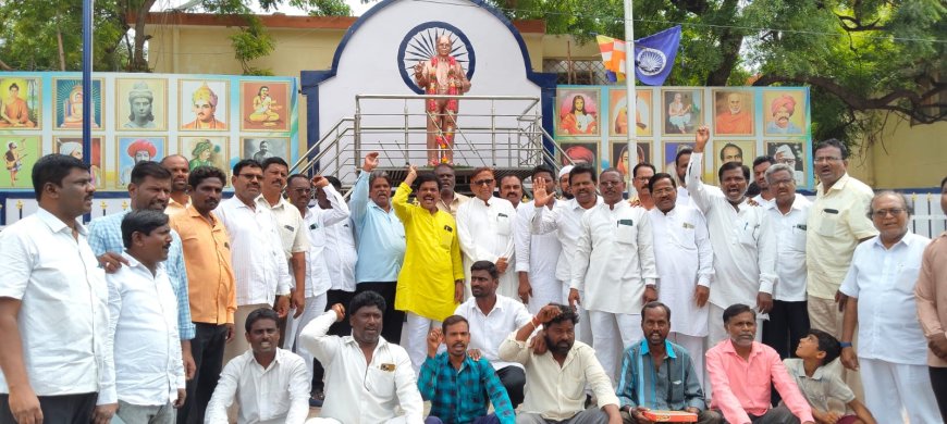 ದಲಿತರಿಗೆ ಸಿಕ್ಕ ಗೌರವ : ಡಾ. ಡಿ.ಜಿ ಸಾಗರ ನಿಸ್ವಾರ್ಥ ದುಡಿಮೆಯ ಪ್ರತಿಫಲ: ಡಾ. ಡಿಜಿ ಸಾಗರ ಪರಿಷತ್ತು ಸದಸ್ಯರಾಗಿ ಆಯ್ಕೆ ಸಂಭ್ರಮಾಚರಣೆ :