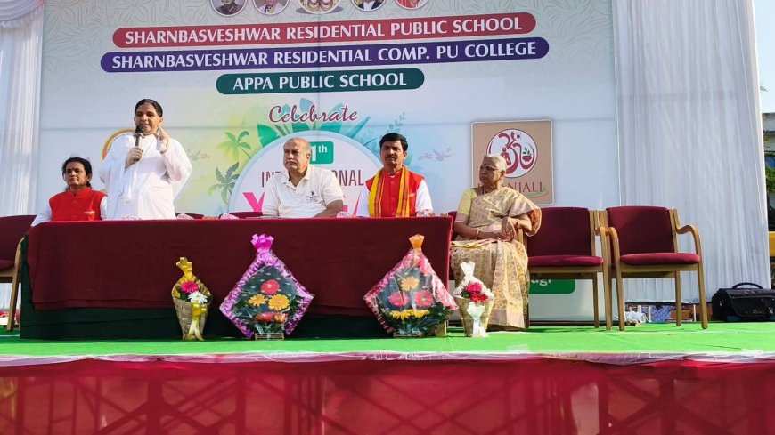 ಅಂತರಾಷ್ಟ್ರೀಯ ಯೋಗ ದಿನಾಚರಣೆ: ಶರಣಬಸವೇಶ್ವರ ವಸತಿ ವಿದ್ಯಾಲಯದಲ್ಲಿ ಯೋಗ ಶಿಬಿರ