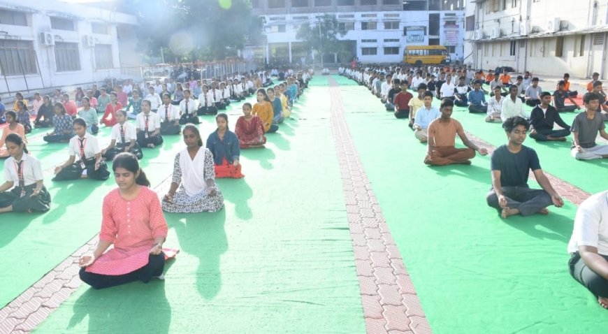 ದೊಡ್ಡಪ್ಪ ಅಪ್ಪ ವಸತಿ ಪದವಿ ಪೂರ್ವ ವಿಜ್ಞಾನ ಮಹಾವಿದ್ಯಾಲಯದಲ್ಲಿ ಯೋಗ ದಿನಾಚಾರಣೆ