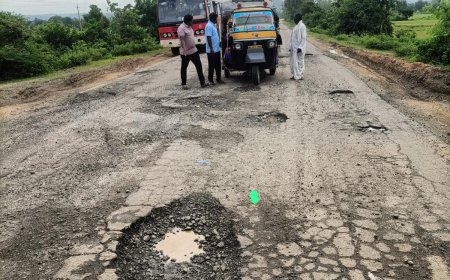 ಯಾದಗಿರಿ -ಹೈದರಾಬಾದ್ ಮುಖ್ಯ ರಸ್ತೆ  ಸರಿಪಡಿಸಿ-ರಾಮು ಗಣಪುರ ಆಗ್ರಹ