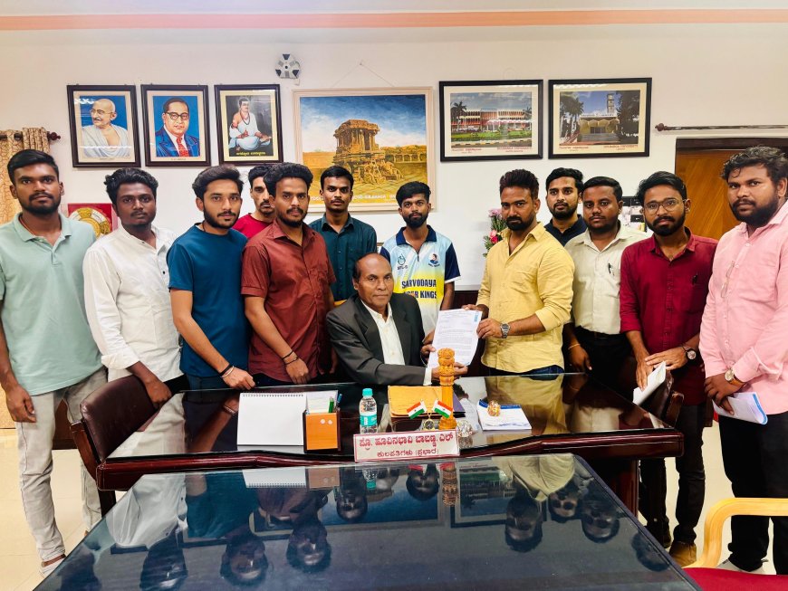 ಎನ್‌ಎಸ್‌ಯುಐ ಜಿಲ್ಲಾಧ್ಯಕ್ಷ ಗೌತಮ ಕರಿಕಲ್ ನೇತೃತ್ವದಲ್ಲಿ ಕುಲಪತಿಗಳಾದ ಹೂವಿನಬಾವಿ ಬಾಬಣ್ಣ ಎಲ್ ಅವರಿಗೆ ಮನವಿ