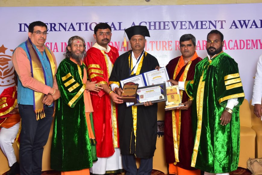 ಉದಯ ರತ್ನ ಕುಮಾರ್ ರವರಿಗೆ ಗೌರವ ಡಾಕ್ಟರೇಟ್ ಪದವಿ