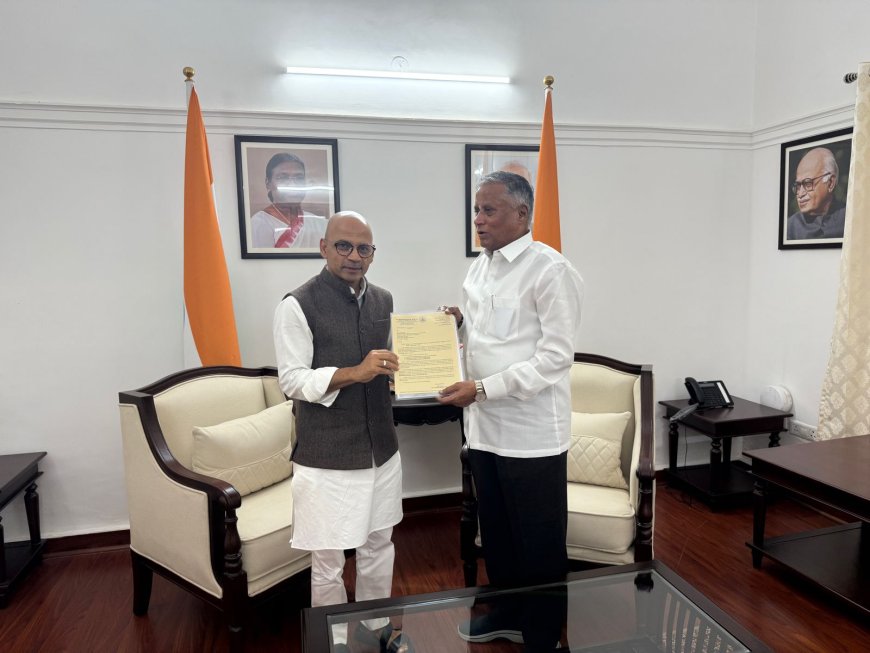 ಕೇಂದ್ರ ರೈಲ್ವೆ ಸಚಿವ ವಿ.ಸೋಮಣ್ಣ ಅವರಿಗೆ ಭೇಟಿಯಾದ ಸಚಿವ ಡಾ.ಶರಣಪ್ರಕಾಶ ಪಾಟೀಲ