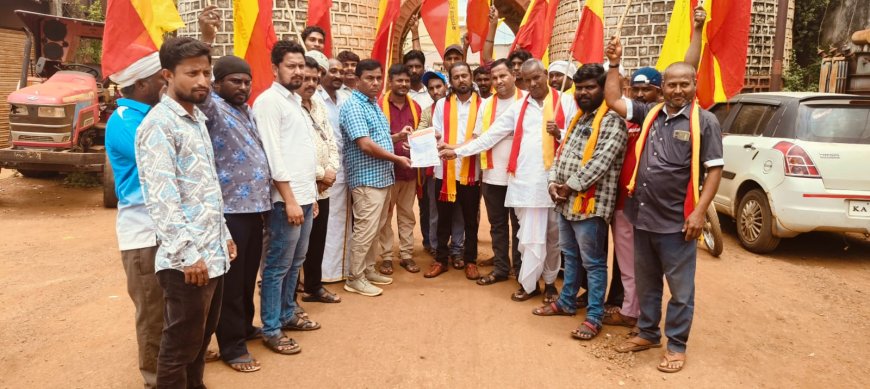 ಗೋಡೆ ಗಡಿಯಾರ ಪುನಃ ಅಳವಡಿಸಲು ಒತ್ತಾಯ.