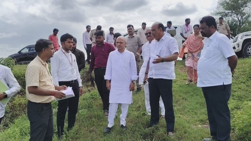 ಬೆಳೆ ಹಾನಿ ವೀಕ್ಷಣೆ ಮಾಡಿದ ಸಚಿವ ಡಾ.ಶರಣಪ್ರಕಾಶ ಪಾಟೀಲ