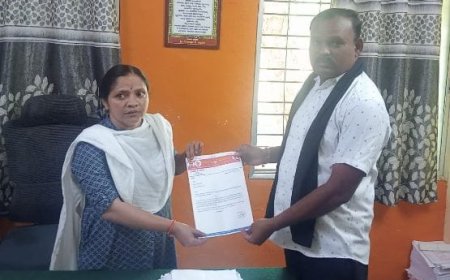 ಬೆಳೆನಷ್ಟ: ಎಕರೆಗೆ 20 ಸಾವಿರ ರೂ.ಪರಿಹಾರಕ್ಕೆ ಆಗ್ರಹ