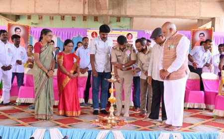 ಮೊಬೈಲ್ ಬಿಟ್ಟು ಪುಸ್ತಕ ಹಿಡಿ :  ಮಡಿವಾಳಪ್ಪ ಬಾಗೋಡಿ