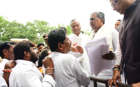 ಚಂದ್ರಕಾಂತ ಧಶರಥ ತಳವಾರ ನೇತೃತ್ವದಲ್ಲಿ  ಮುಖ್ಯಮಂತ್ರಿ ಸಿದ್ದರಾಮಯ್ಯ ಅವರಿಗೆ ಮನವಿ