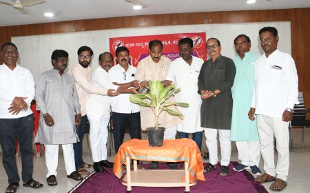 ಕಲಬುರಗಿಯಲ್ಲಿ ಪ್ರಥಮ ಕಲ್ಯಾಣ ಕರ್ನಾಟಕ ಪತ್ರಕರ್ತರ ಸಮ್ಮೇಳನ ಭವ್ಯಾರಂಭ