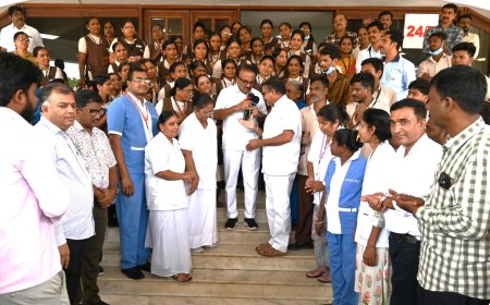 ಆಸ್ಪತ್ರೆಯ ಯಶಸ್ವಿಗೆ  ನರ್ಸಿಂಗ್ ಸಿಬ್ಬಂದಿ ಹಾಗೂ ಶುಚಿತ್ವ ಕಾರ್ಮಿಕರ ಸೇವೆ ಬಹುಮುಖ್ಯ ಶಶೀಲ್ ಜಿ ನಮೋಶಿ