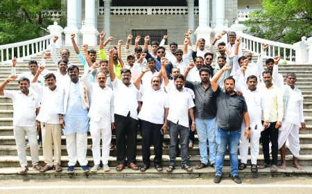 ಹೈ.ಕ. ಪ್ರದೇಶ ವಾಲ್ಮೀಕಿ ನಾಯಕರ ಸಂಘದಿಂದ ಜಿಲ್ಲಾಧಿಕಾರಿಗಳ ಕಚೇರಿ ಎದುರು ಪ್ರತಿಭಟನೆ