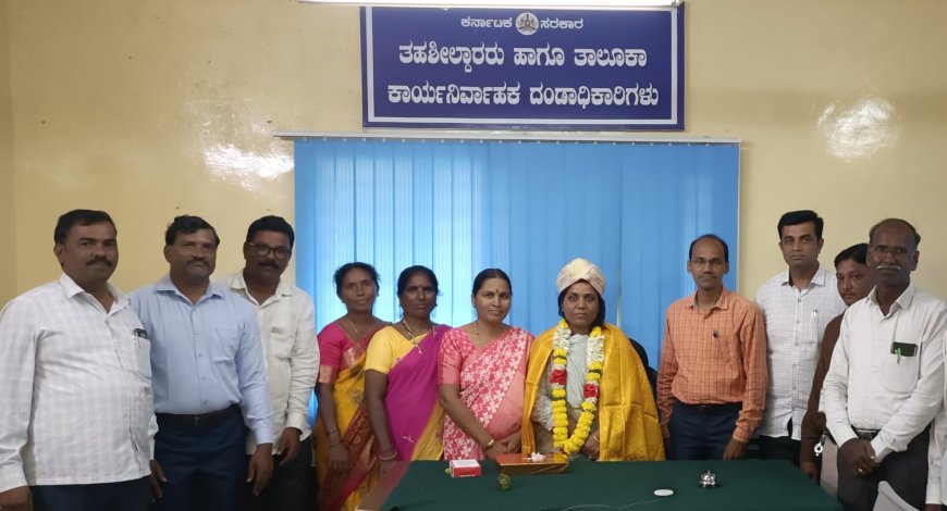ನೂತನ ತಹಶೀಲ್ದಾರಗೆ ನೌಕರರ ಸಂಘದಿಂದ ಸನ್ಮಾನ