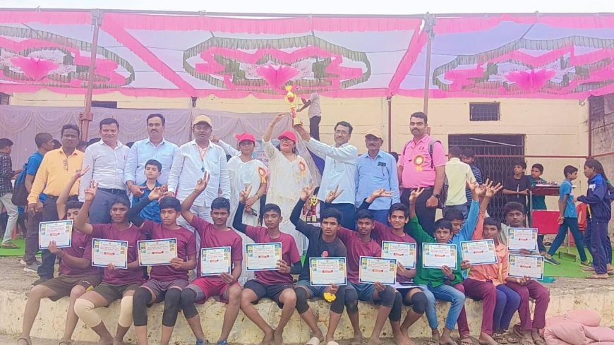 ಕಬ್ಬಡ್ಡಿ ಪಂದ್ಯಾವಳಿಯಲ್ಲಿ ಸರಕಾರಿ ಪ್ರೌಢ ಶಾಲೆ ಧುತ್ತರಗಾವ ವಿದ್ಯಾರ್ಥಿಗಳು ಆಯ್ಕೆ ಮುಖ್ಯಗುರು ಮರೆಪ್ಪ ಬಡಿಗೇರ ಹರ್ಷ