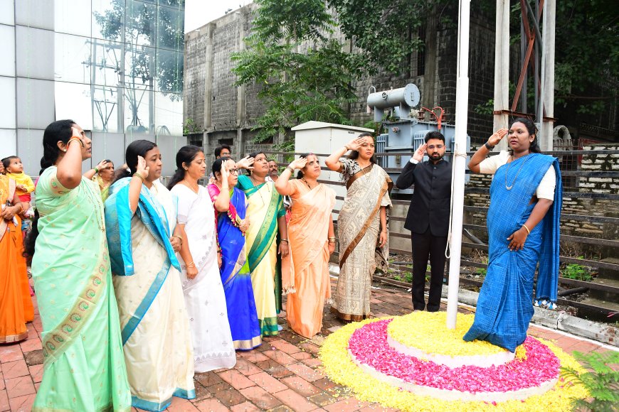 ಮಹಾನಗರ ಪಾಲಿಕೆಯಲ್ಲಿ ಮೇಯರ್ ವರ್ಷಾ ರಾಜೀವ್ ಜಾನೆ ರಾಷ್ಟ್ರ ಧ್ವಜಾರೋಹಣ