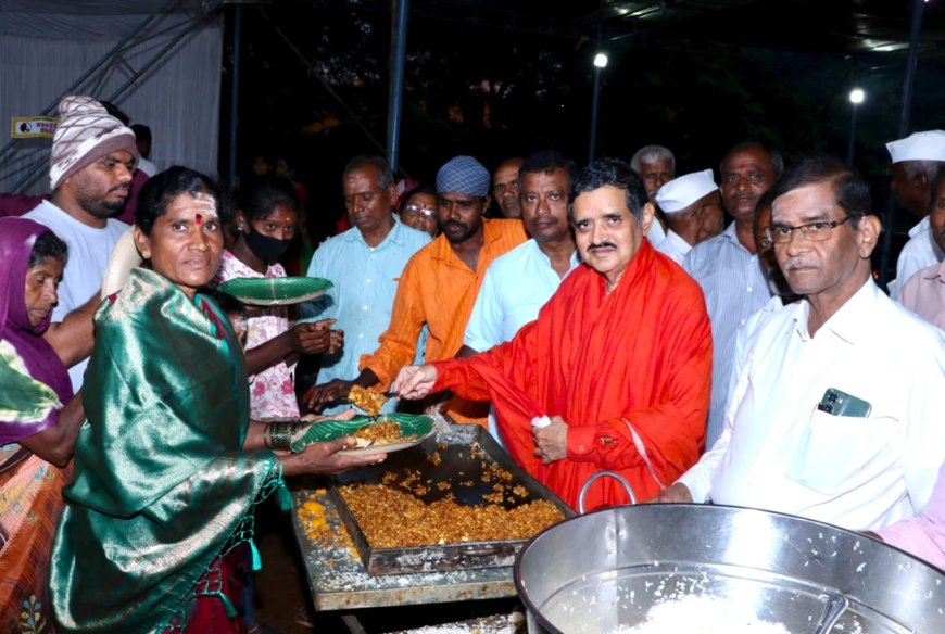 ರಂಭಾಪುರಿ ಜಗದ್ಗುರುಗಳವರ ಕಾರ್ಯಕ್ರಮದಲ್ಲಿ ಹಾರಕೂಡ ಶ್ರಿ ಮಠದಿಂದ 5 ದಿನದ ದಾಸೋಹ ಸೇವೆ