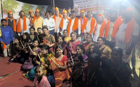 ಬನ್ನಿ ಮುರಿಯುವ ಕಾರ್ಯಕ್ರಮ ಹಾಗೂ  (ದಾಂಡಿಯಾ) ಕಾರ್ಯಕ್ರಮ