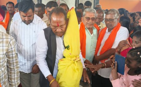 ಭಜನಾ ತಂಡದೊಂದಿಗೆ ಗಮನ ಸೆಳೆದ‌ ಶಾಸಕ ಪ್ರಭು ಚವ್ಹಾಣ