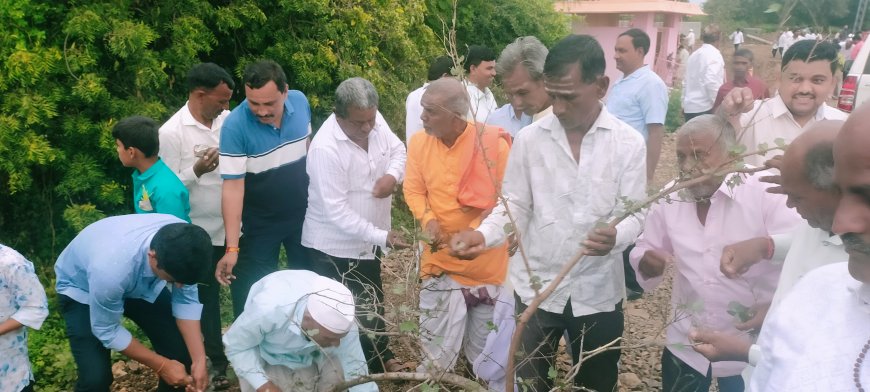 ದಸರಾ ಹಬ್ಬ ಪ್ರಯುಕ್ತ ಸೀಮೋಲ್ಲಂಘನ ಪೂಜೆ