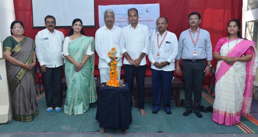 ಎಚ್ ಕೆ ಇ ಪಾಲಿಟೆಕ್ನಿಕ್ ಕಾಲೇಜಿನಲ್ಲಿ ಶಿಕ್ಷಕರಿಗಾಗಿ ಐದು ದಿನಗಳ ಎಫ್ ಡಿ ಪಿ ಕಾರ್ಯಕ್ರಮ