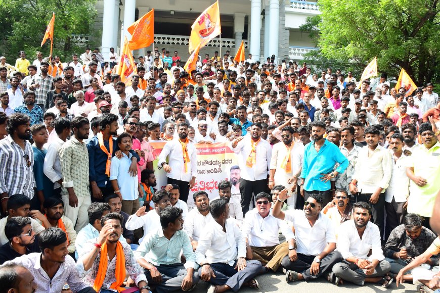 ಶ್ರೀ ಅಂಬಿಗರ ಚೌಡಯ್ಯ ಗೆಳೆಯರ ಬಳಗ ಗಂಗಾನಗರ ಕಲಬುರಗಿ ವತಿಯಿಂದ ಬೃಹತ್ ಪ್ರತಿಭಟನೆ