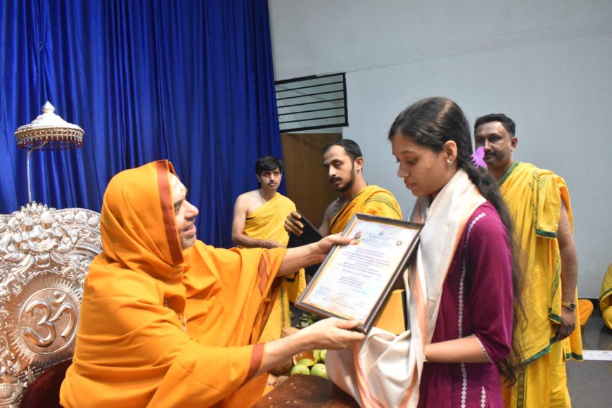 ಕು. ಸಂಜನಾ ಎಸ್ ಪಿಯುಸಿ ವಿಜ್ಞಾನ ವಿಭಾಗದಲ್ಲಿ ರಾಜ್ಯಕ್ಕೆ ಆರನೇ ಸ್ಥಾನದ ಪ್ರತಿಭೆಗೆ ಗುರು ಅನುಗ್ರಹ