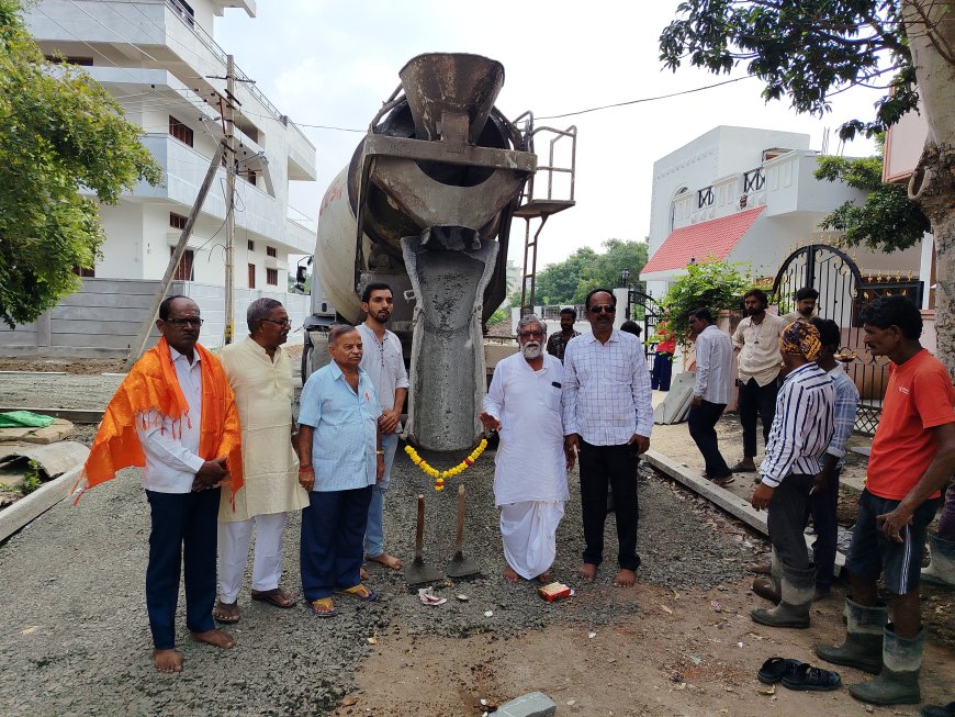 ದೊಡ್ಡಪ್ಪ ಅಪ್ಪ ಕಾಲೋನಿಯಲ್ಲಿ ಸಿಸಿ ರಸ್ತೆ ಕಾಮಗಾರಿಗೆ ಚಾಲನೆ
